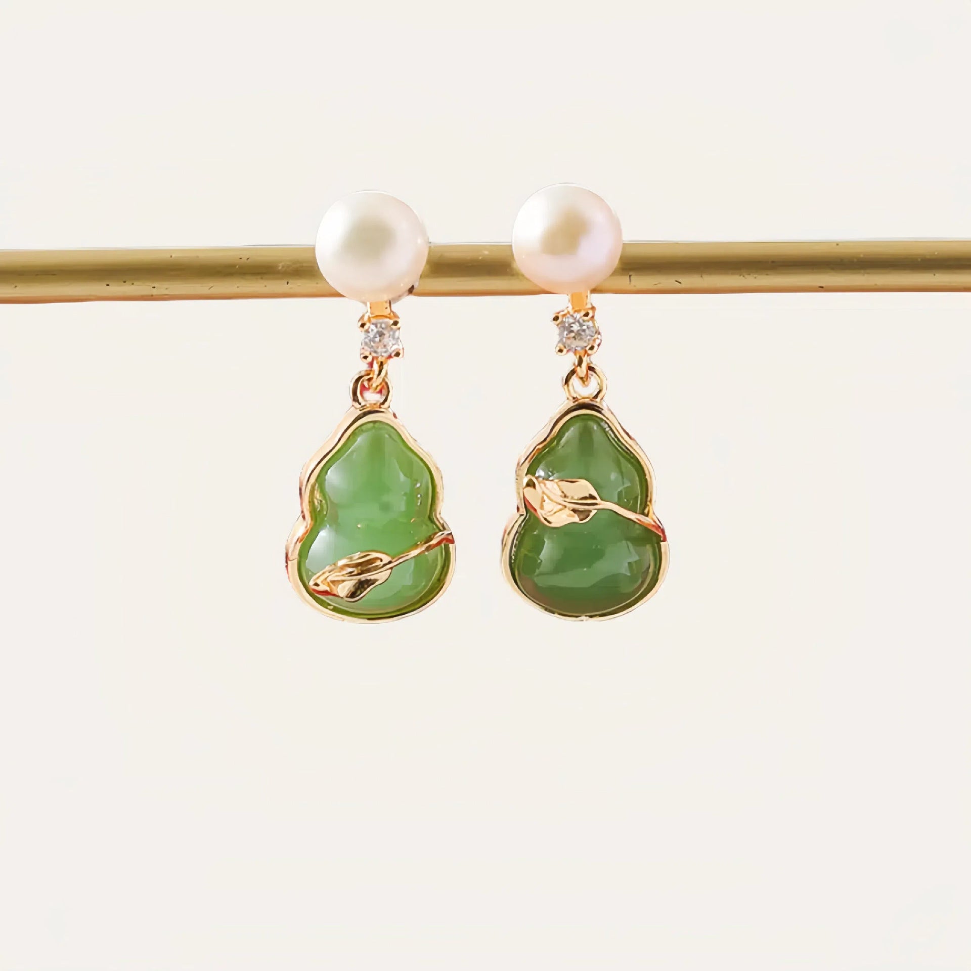 Wholesale  Jade Earrings  Natural Pearl Earrings