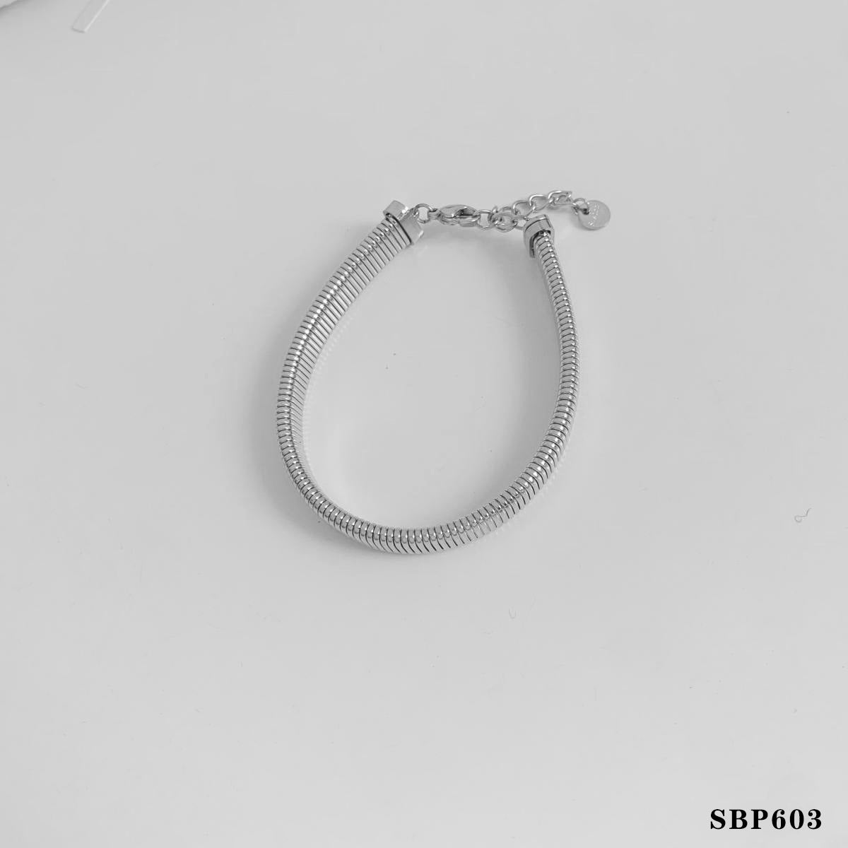 Wholesale  Stainless Steel Exquisite Diamond Wide Strap Mesh Chain Love Bracelet