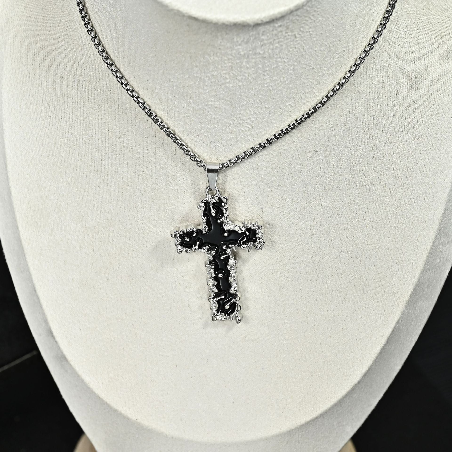 Wholesale Retro Vintage Cross Pendant Necklace For Men Stainless Steel Long Chain Chic Fashion Jewelry Accessory Gift