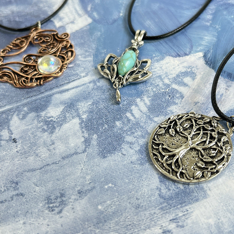 Wholesale Retro Tree Flower Pendant Necklace,  Turquoise Inlay,  Zinc Alloy,  Electroplated,  Boutique Resale Jewelry Accessory