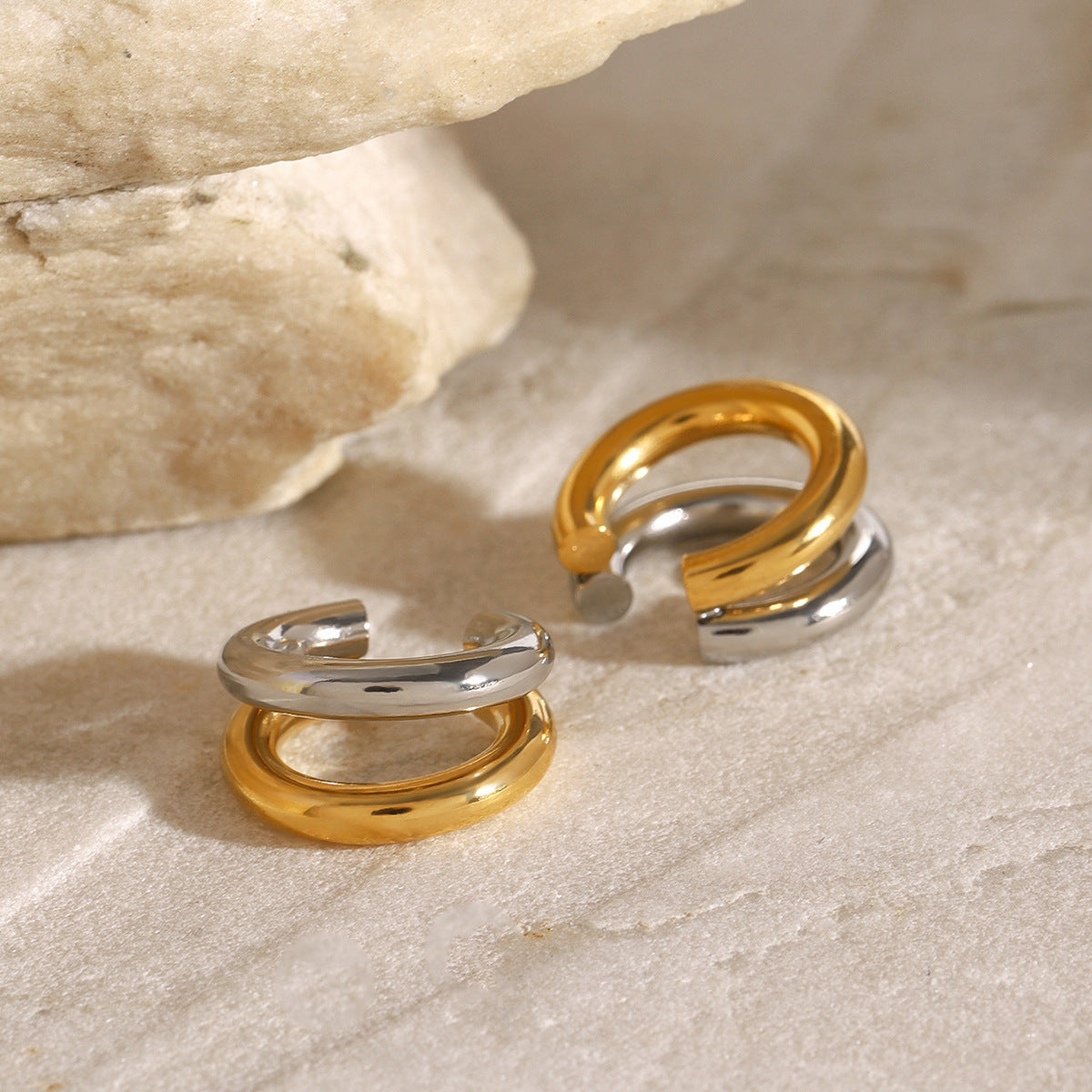 Wholesale 18K gold stainless steel gold and silver color matching double C- shaped ear clip earrings