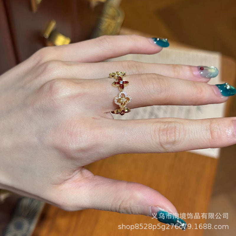 Wholesale Trendy Burgundy Sparkle Four-Leaf Clover Ring Women' s Gift Jewelry Accessory