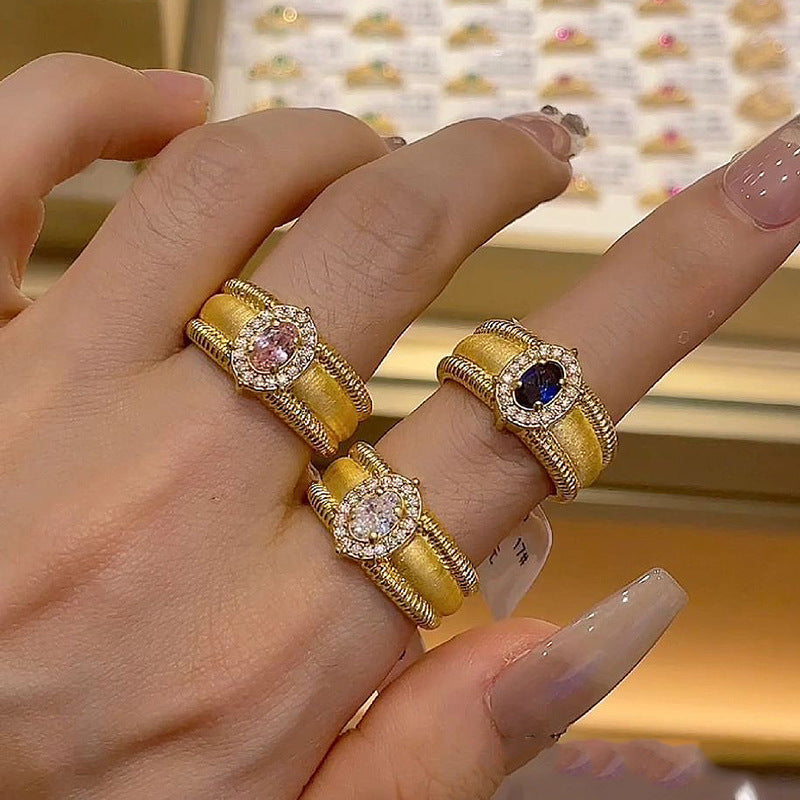 Wholesale Women' s Middle Ancient vintage Flash Diamond Wide Bead Rings Court Wind Ring