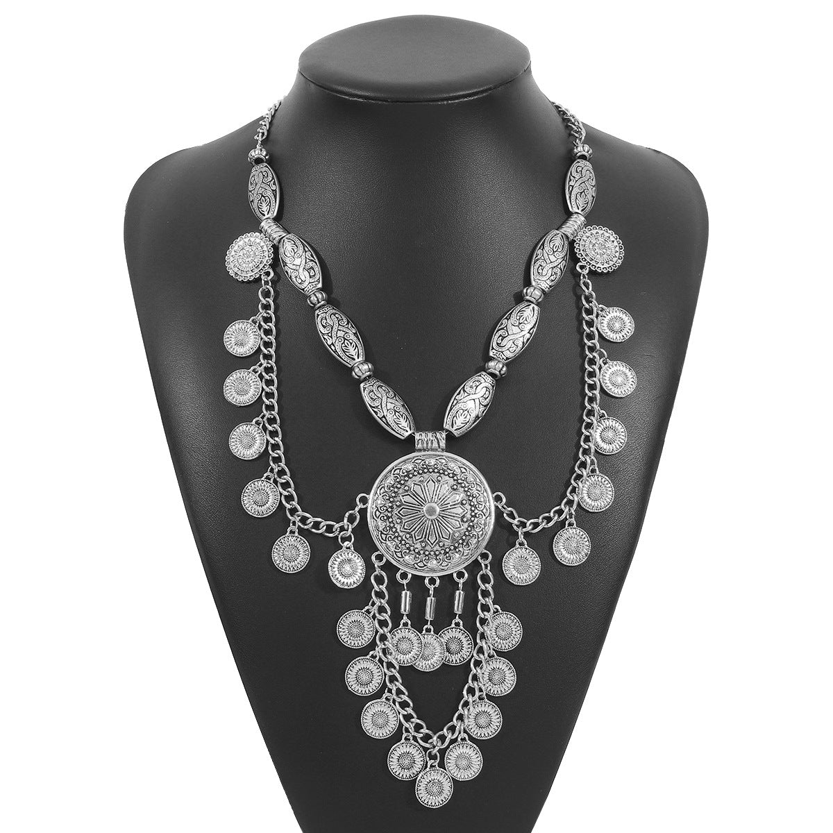 Wholesale Retro Geometric Tassel Necklace Bohemian Personalized Clavicle Chain