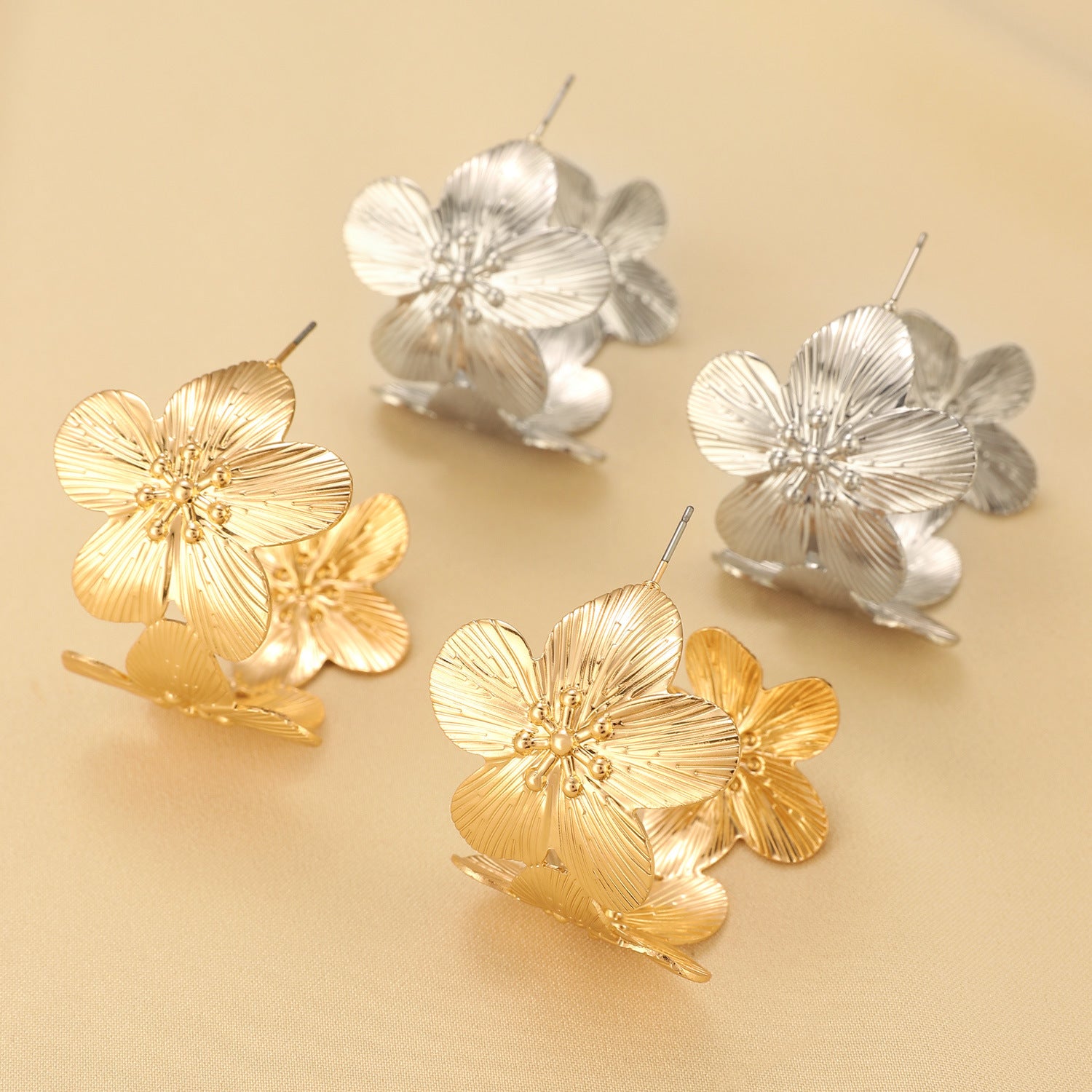Wholesale  exaggerated metal earrings fashion creative geometric irregular texture C ring flower earrings