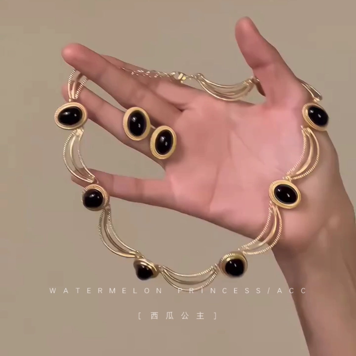 Wholesale Man-made Pearl and Rhinestone Earring Necklace and Bracelet Set