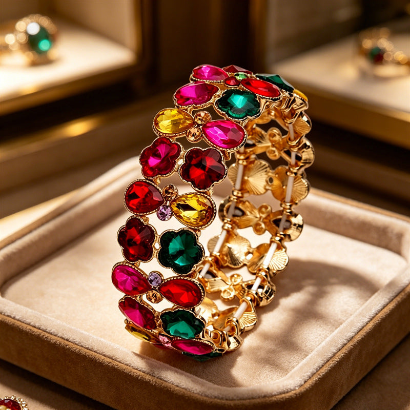 Wholesale Trendy Teardrop Flower Crystal Bracelet Alloy Gold Tone Party Jewelry Accessory