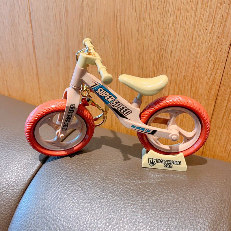 Wholesale Plastic Bicycle Keychain Decorative Car Key Accessory Creative Movable Bike Design