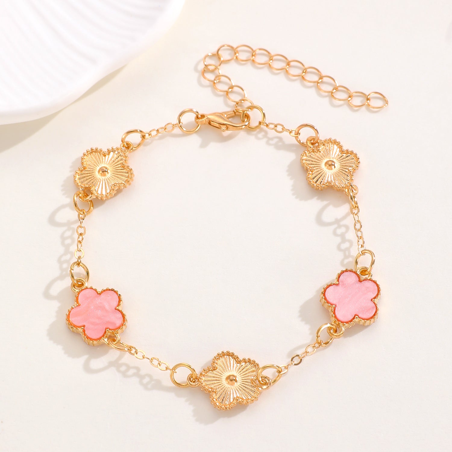 Wholesale Alloy five-leaf clover flower bracelet