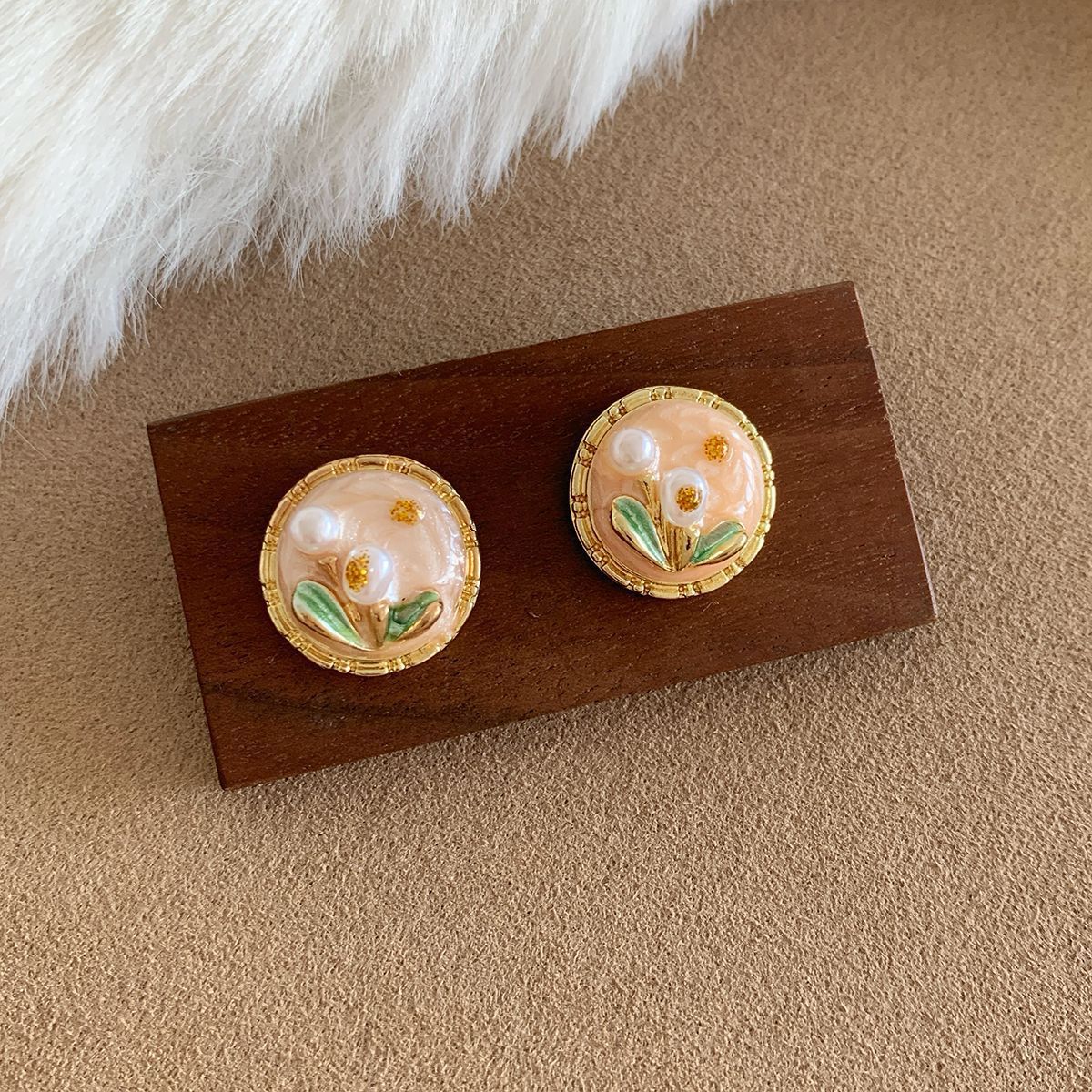 Wholesale oil painting pearl Monet garden earrings silver needle exquisite  design sense of medieval earrings