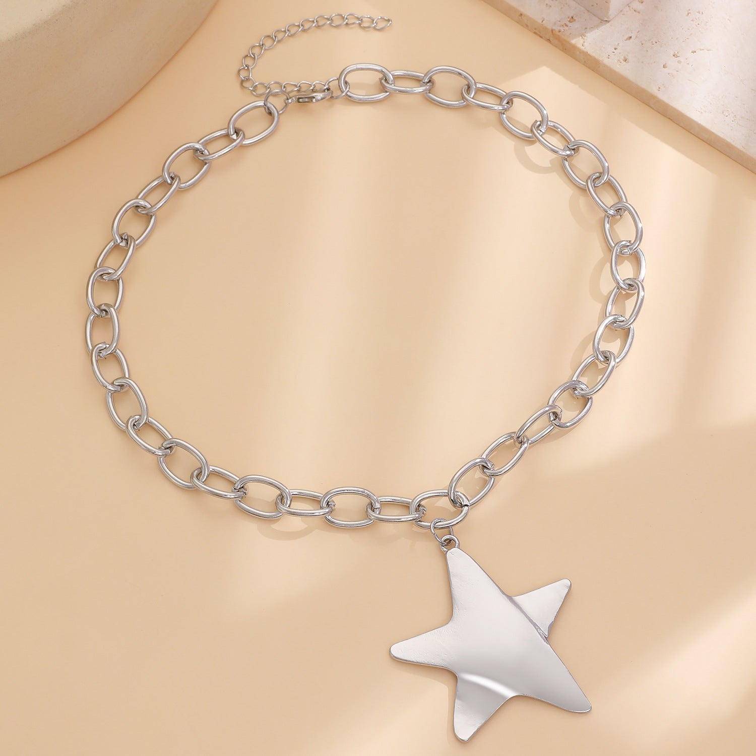 Wholesale Geometric Star Alloy Pendant Necklace Fashion Accessory for Boutique Resale