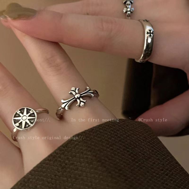 Wholesale Antique Silver Alloy Hollow Star Open Ring Women S Vintage Distressed Adjustable Ring Everyday Fashion Accessory