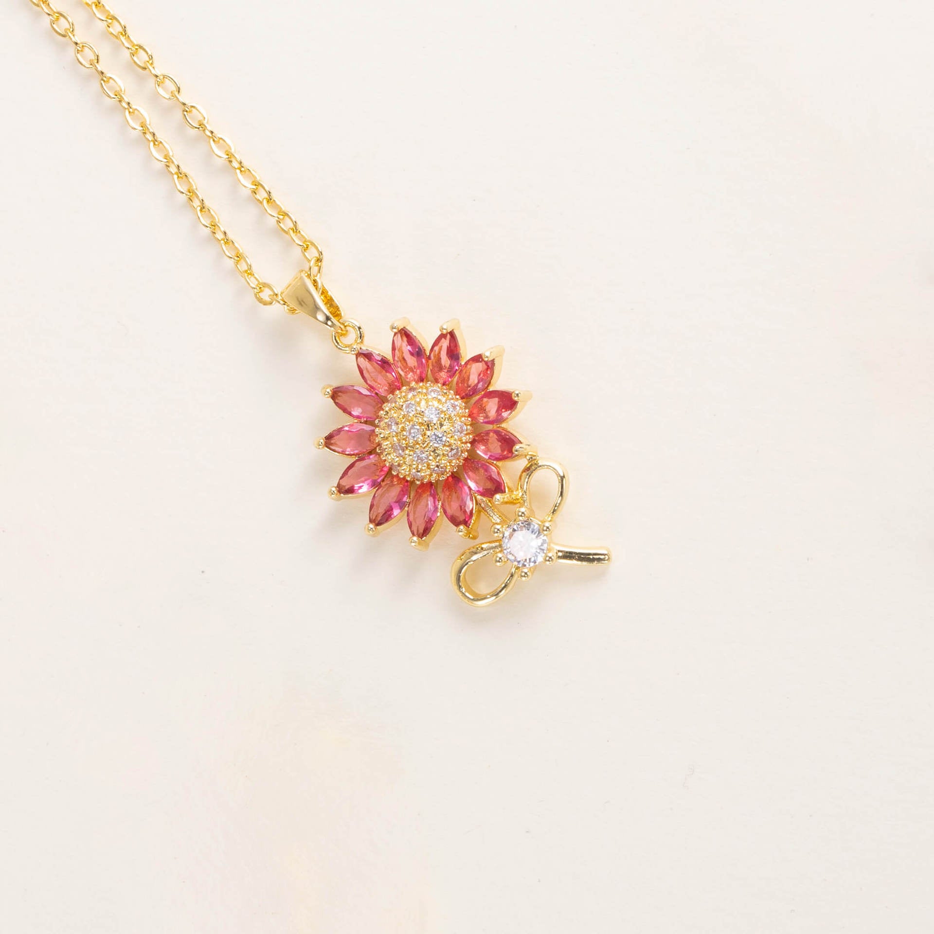 Wholesale Red Sunflower Pendant Sweater Chain Copper Fashion Jewelry Accessory for Women Boutique Resale