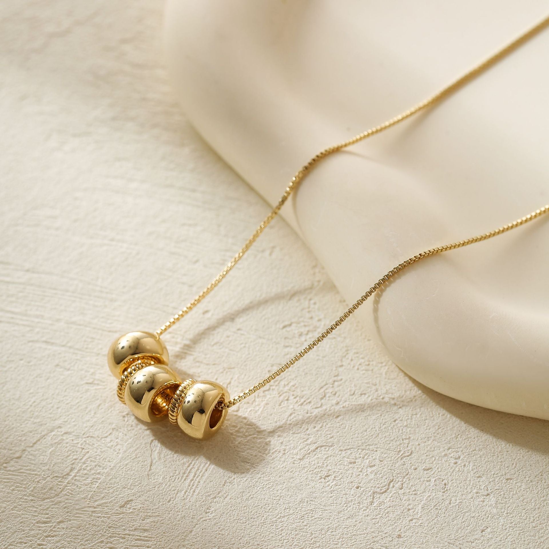 Wholesale Gold and Silver Two-color Necklace