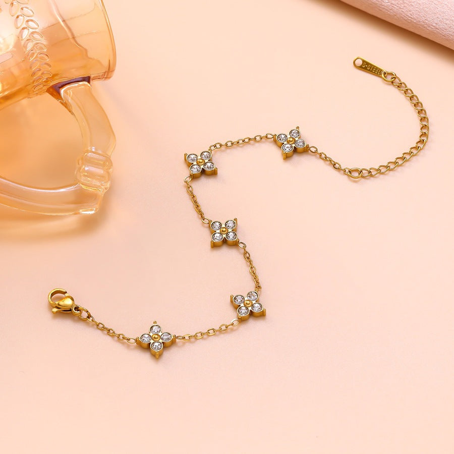 Wholesale Fashion Stainless Steel Four-Leaf Clover Bracelet for Women with Diamond Accents Jewelry Accessory
