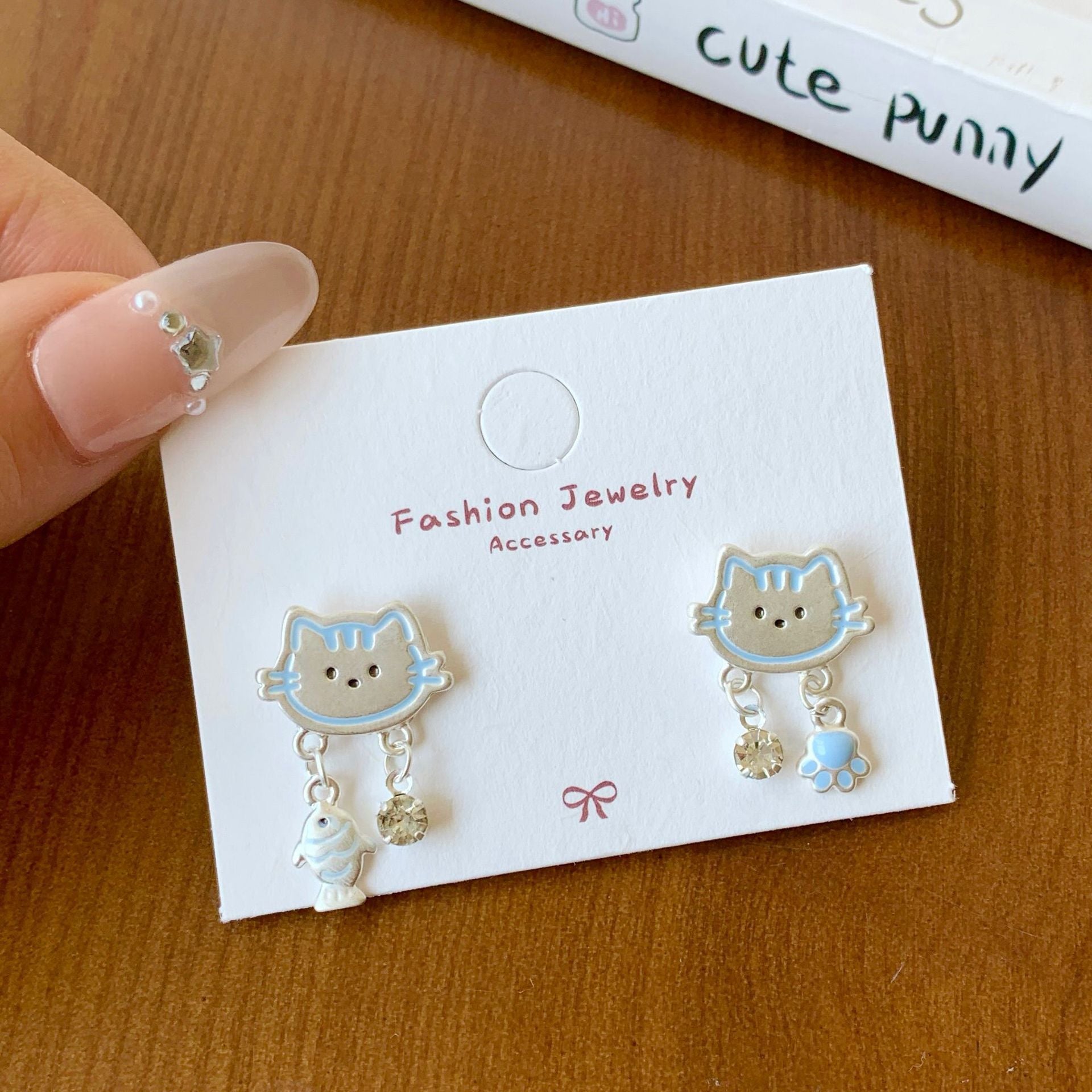 Wholesale Silver Cat Fishing Earrings Silver Needle,   Cartoon Oil Drop Puppy Design Stud Earrings