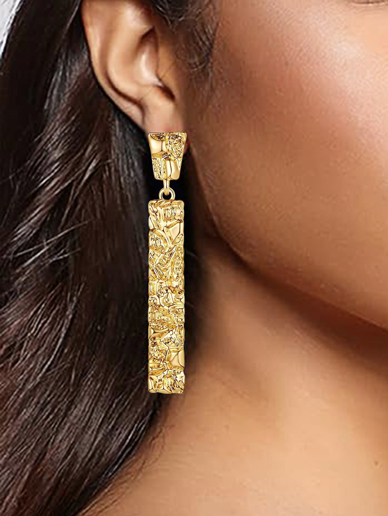 Wholesale High-end Metal Simple Geometric Strips with Hammered Pattern Earrings