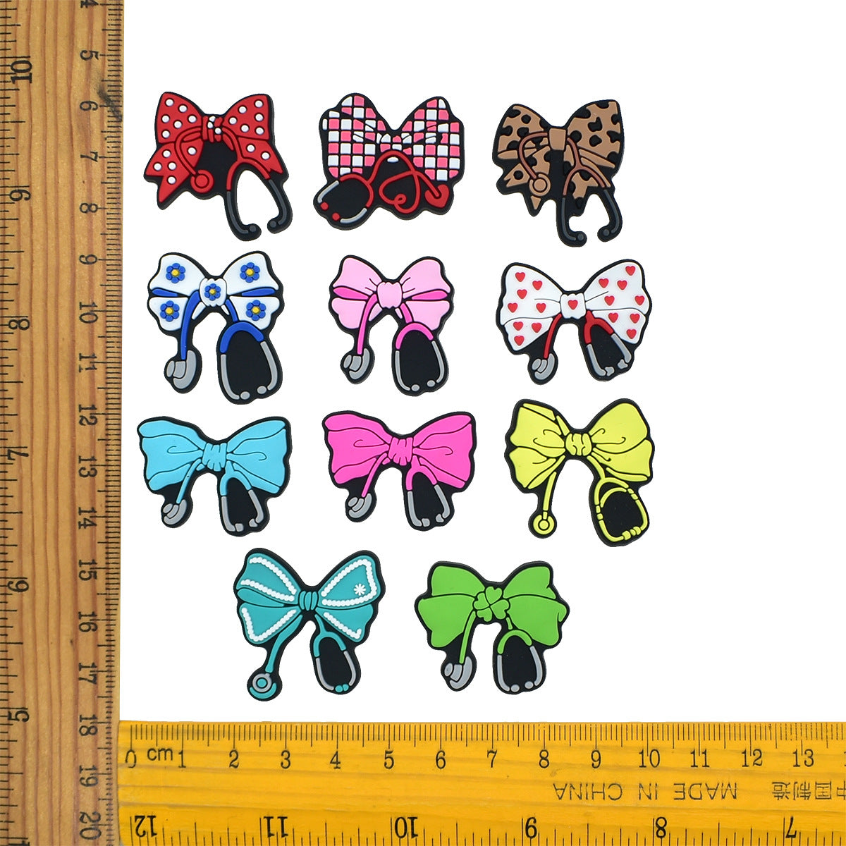 Decorazione casuale all'ingrosso della fibbia della scarpa in gomma morbida da 100 pezzi