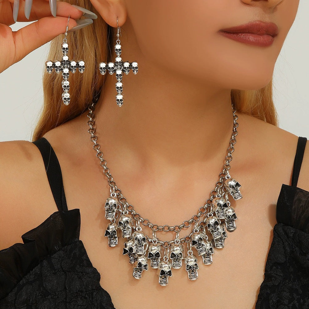Wholesale Skull Design Vintage Alloy Jewelry Set Earrings and Necklace Fashion Accessory