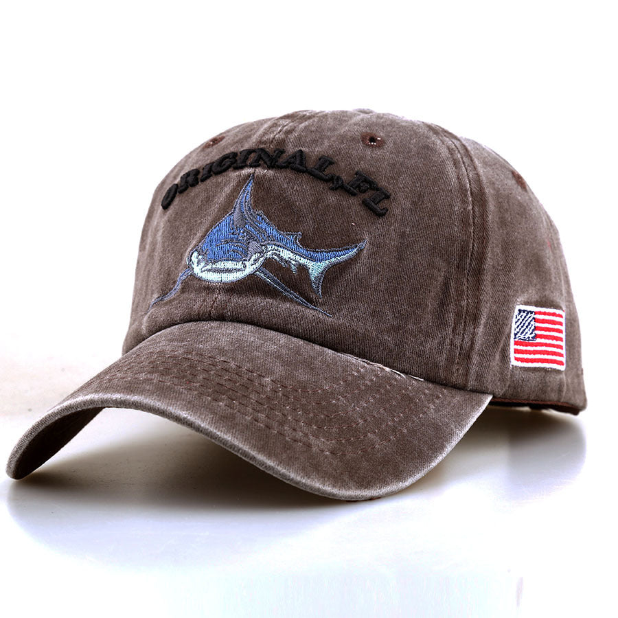 Wholesale Fashionable letter embroidered baseball cap