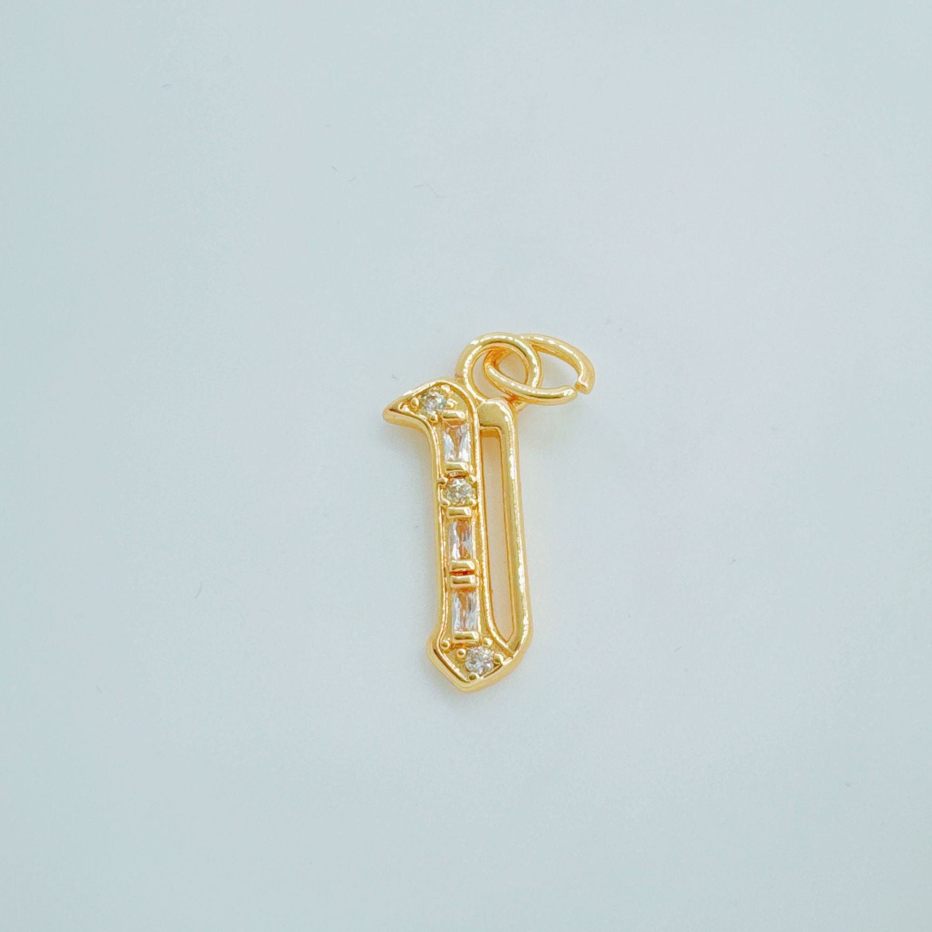 Wholesale Copper Gold-Plated Ice Sugar Letter Pendant Necklace European American Style Fashion Jewelry Accessory for Women