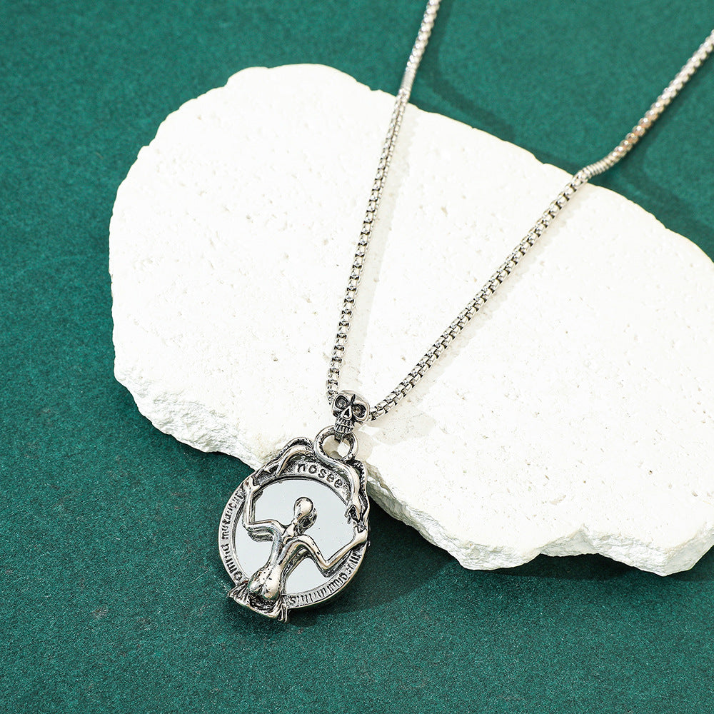 Wholesale Vampire Photo Demon Beauty Mirror Pendant  Skull Necklace