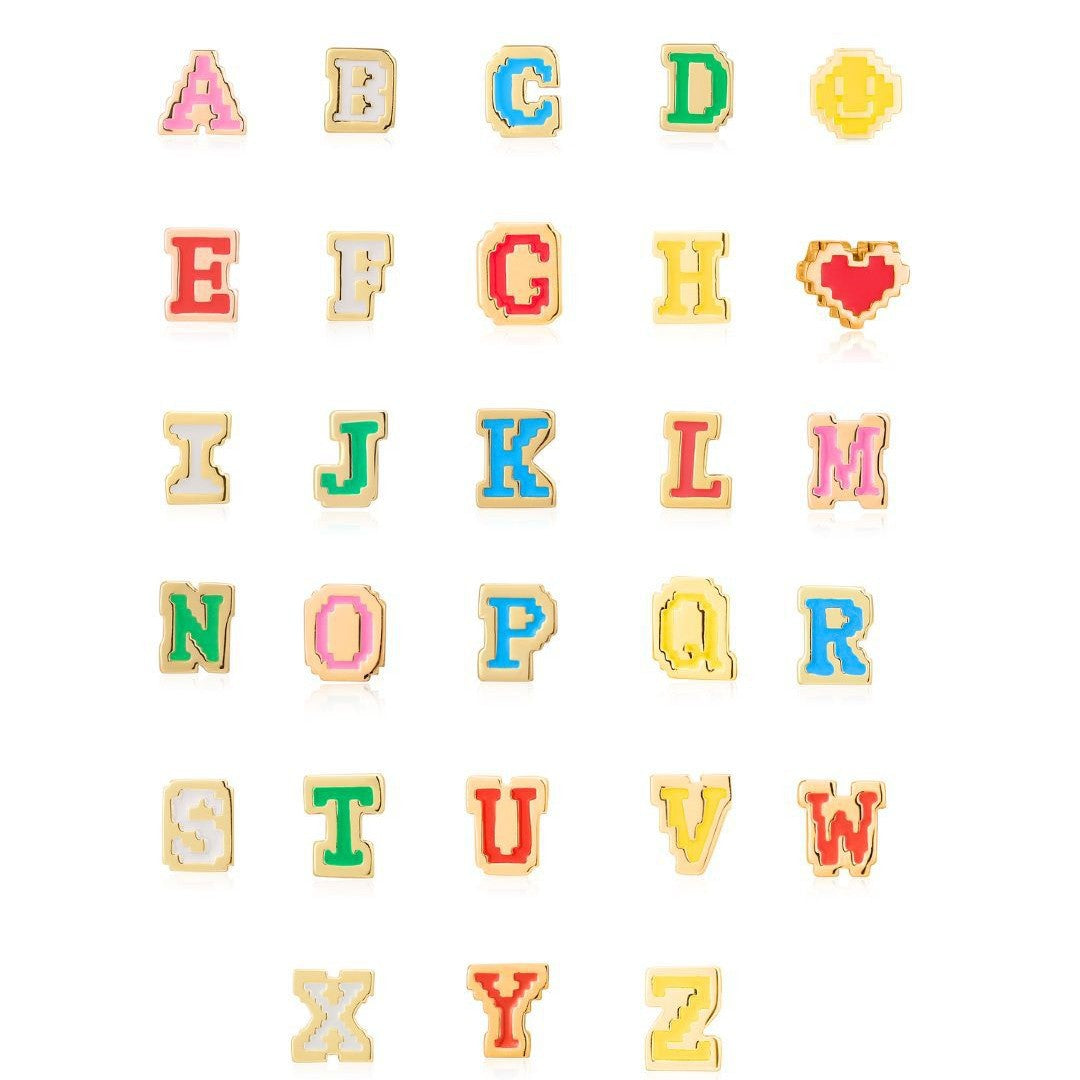 Großhandel DIY Accessoires Edelstahl Gold plattiert Farbtropfen Öl 26 Buchstaben Perforated Anhänger