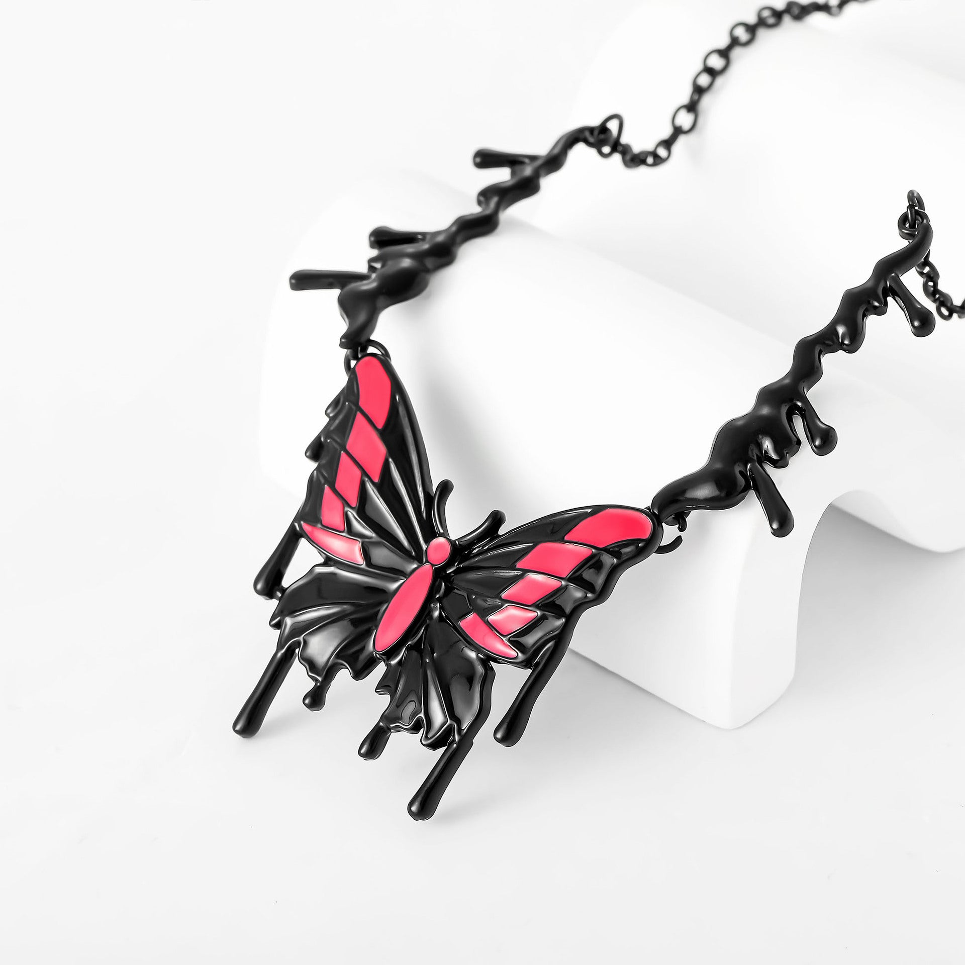 Wholesale  exaggerated oil drop black powder butterfly necklace