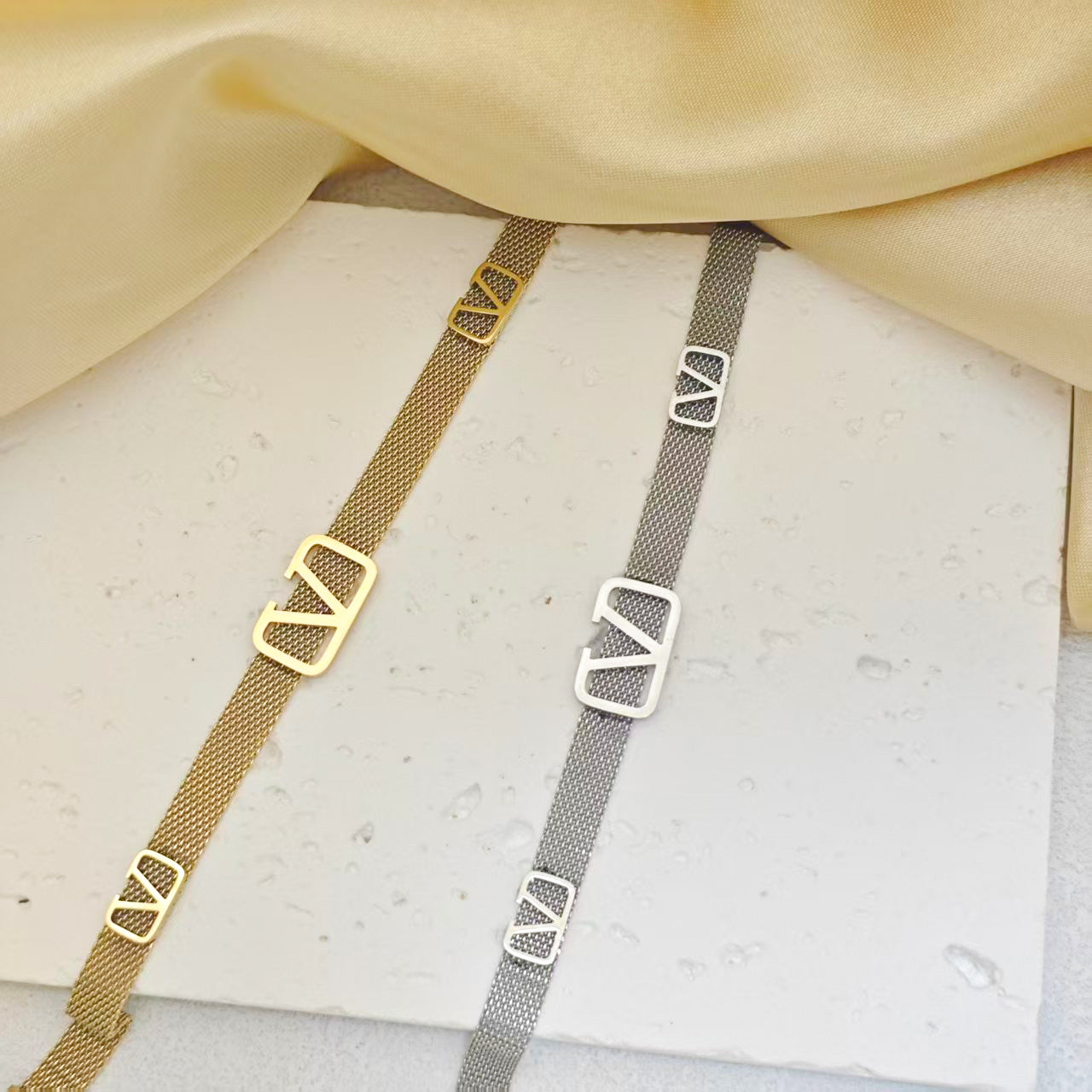 Wholesale Titanium Steel Letter Bracelet,  Chic Everyday Jewelry Gift for Women