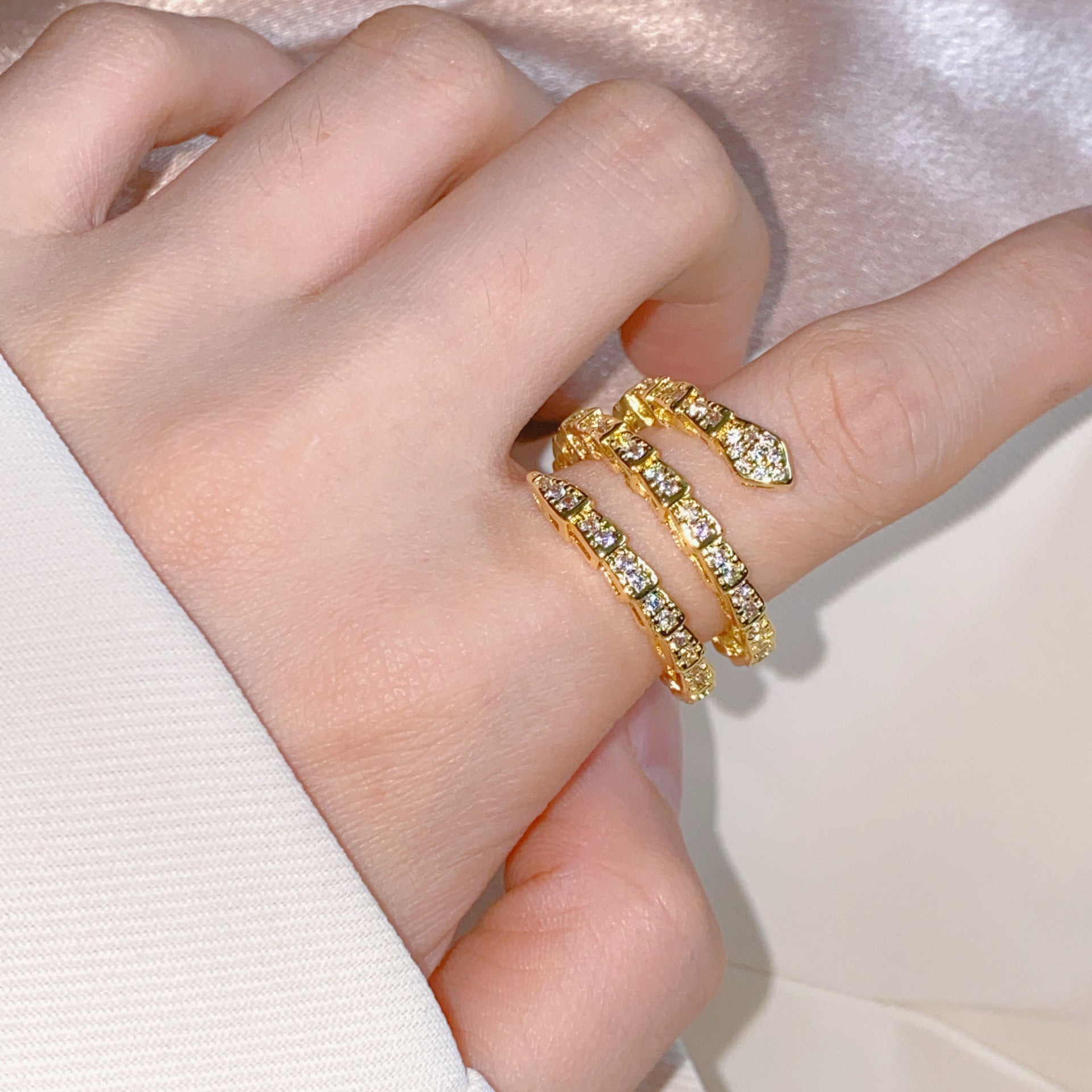 Wholesale full diamond zircon snake-shaped open adjustable ring