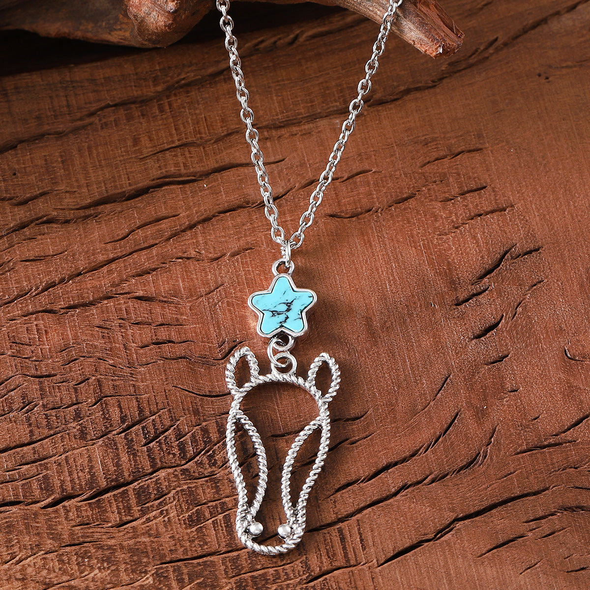 Wholesale Vintage Hollow Line Horse Head Pendant Necklace