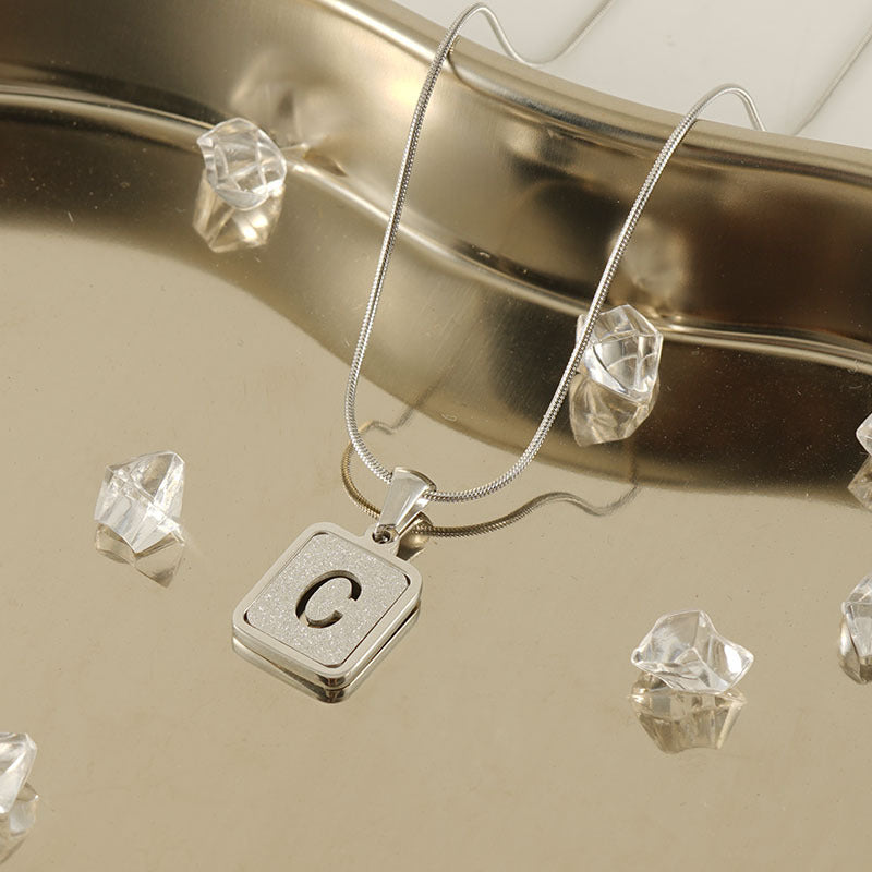 Wholesale Stainless steel fashion snake bone chain 18K letter necklace