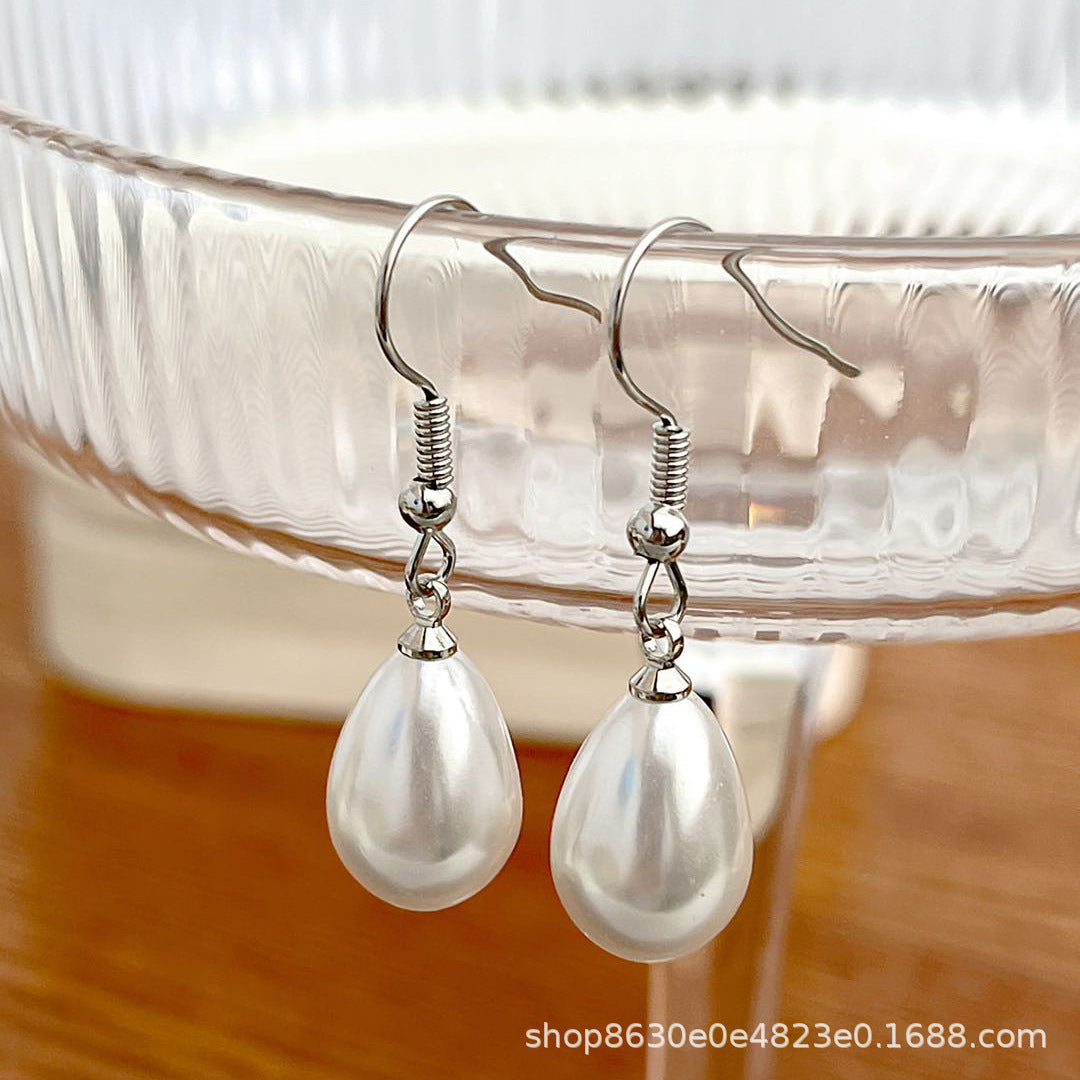 Wholesale Water Drop Pearl Earrings Retro Elegant  Pearl Small Earrings