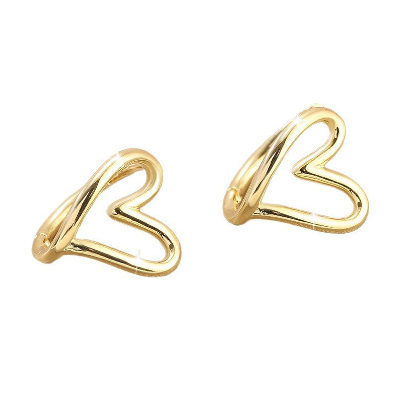 Wholesale Fashion Copper Hollow-Out Heart-Shaped Ear Clips,  Retro Women' s Earrings,  Everyday Wear or Gift