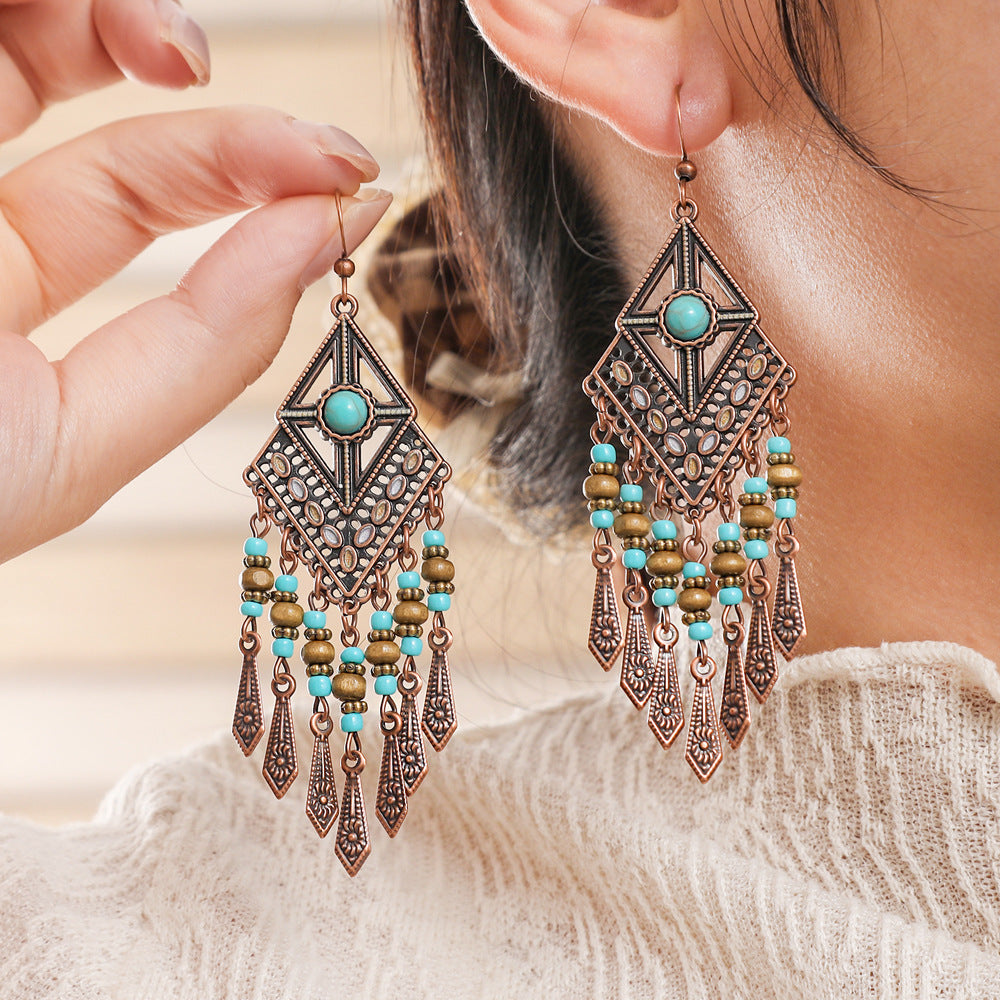 Wholesale Trendy Short Drama Popular Ethnic Style Retro Tassel Earrings Original Design Photo Earrings Travel Outfit Ambiance