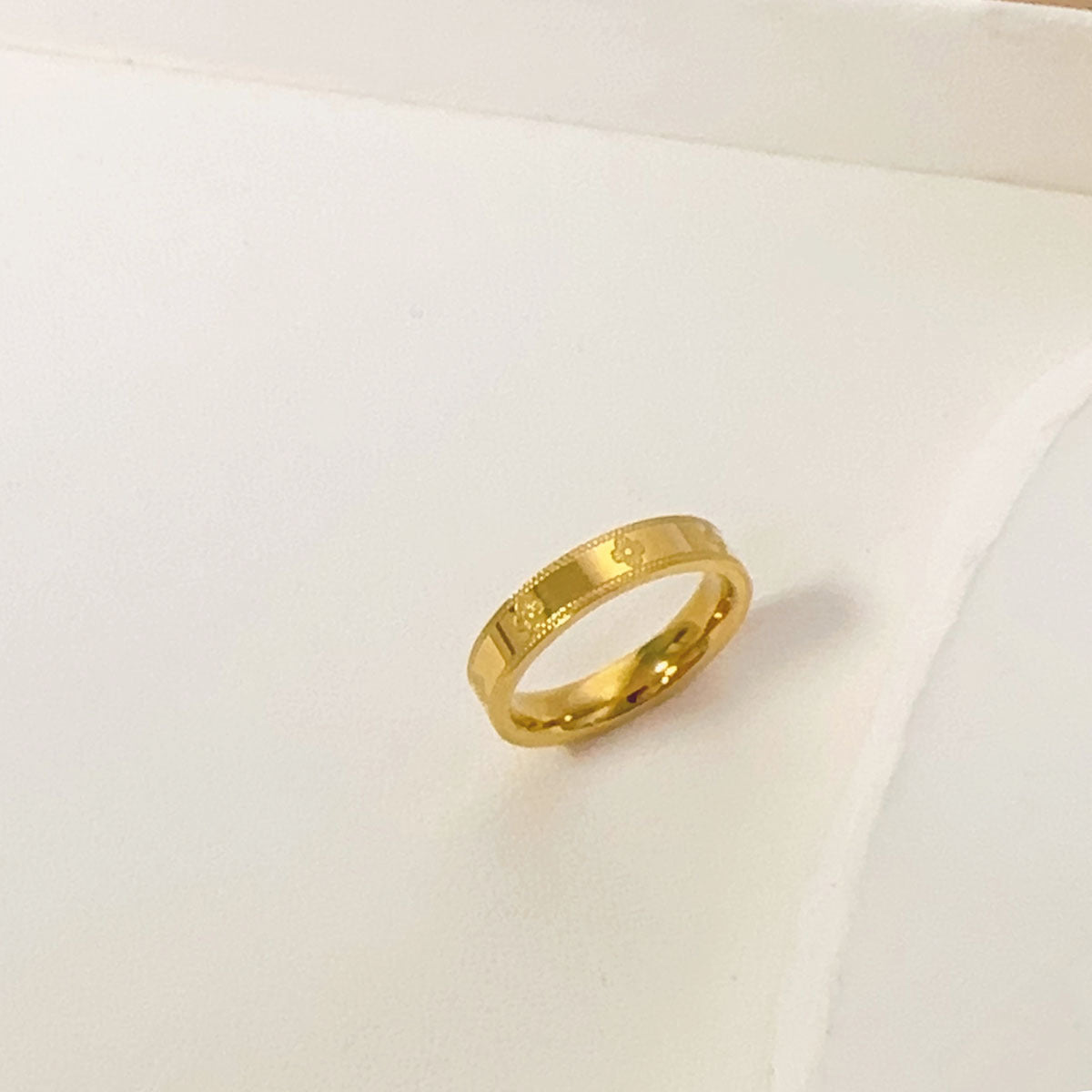 Wholesale titanium steel four-leaf clover ring women's non-fading simple kaleidoscope plain ring