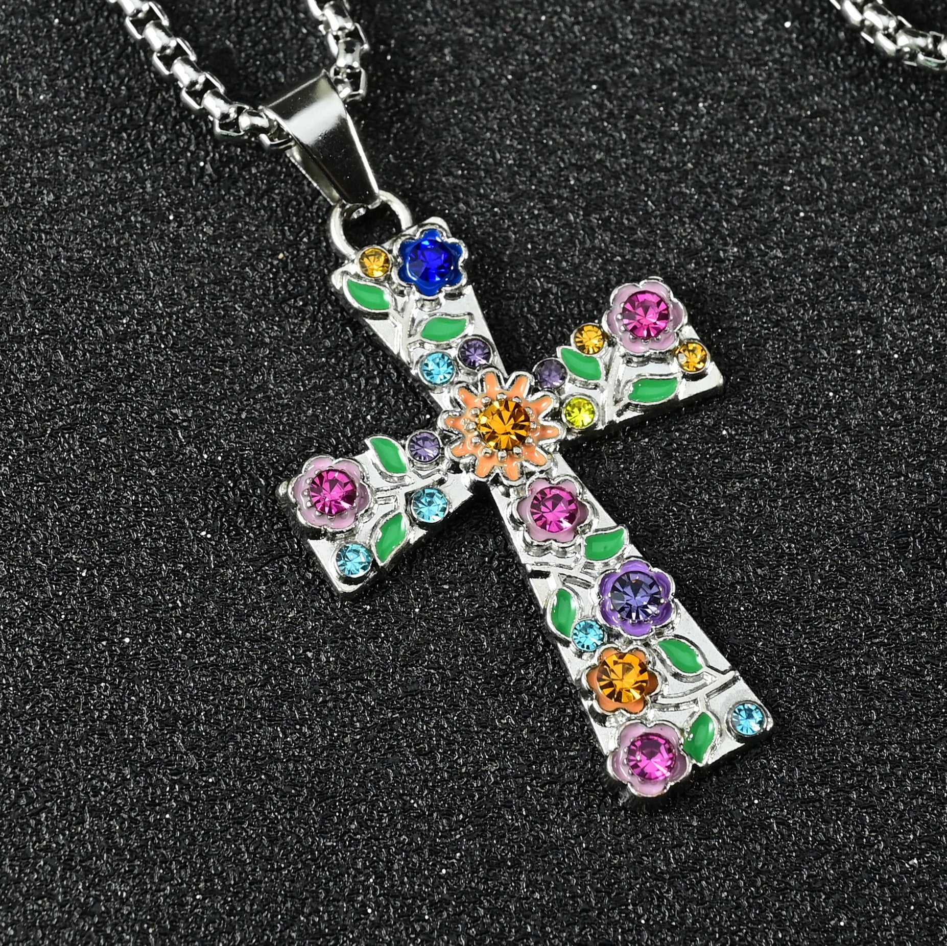 Wholesale Sweet Cool Korean Style Cross Pendant Necklace Women S Vintage Zinc Alloy Collarbone Chain Chic Layering Jewelry Accessory