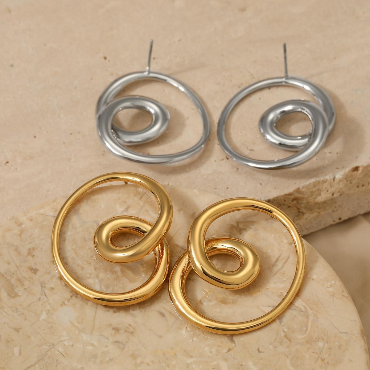 Wholesale  Stainless Steel New Hot Geometric Earrings  Light Luxury Jewelry