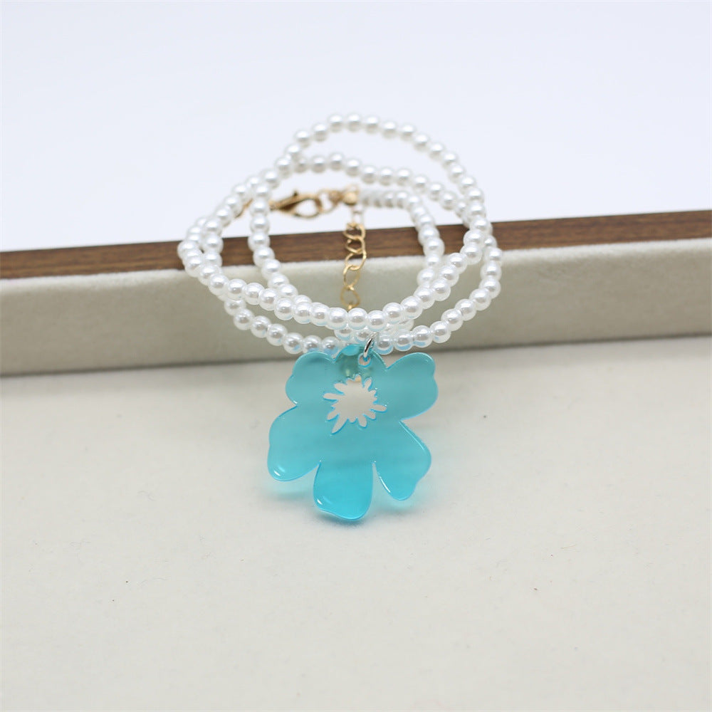 Wholesale Pearl Necklace Transparent Small Flower Series Pendant Necklace