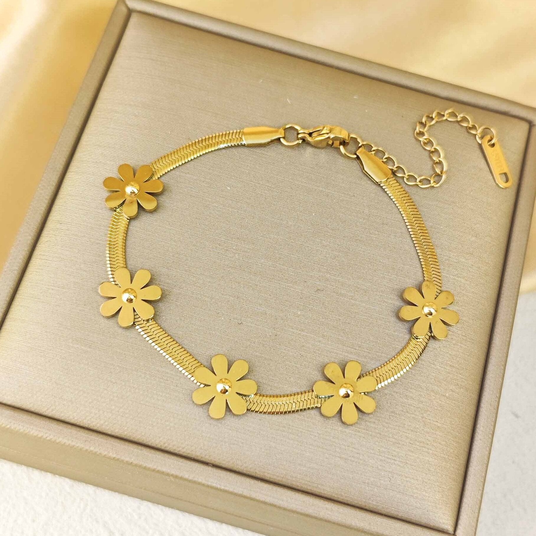 Wholesale Minimalist  Titanium Steel Bracelet Fashion Jewelry Accessory for Women Gift