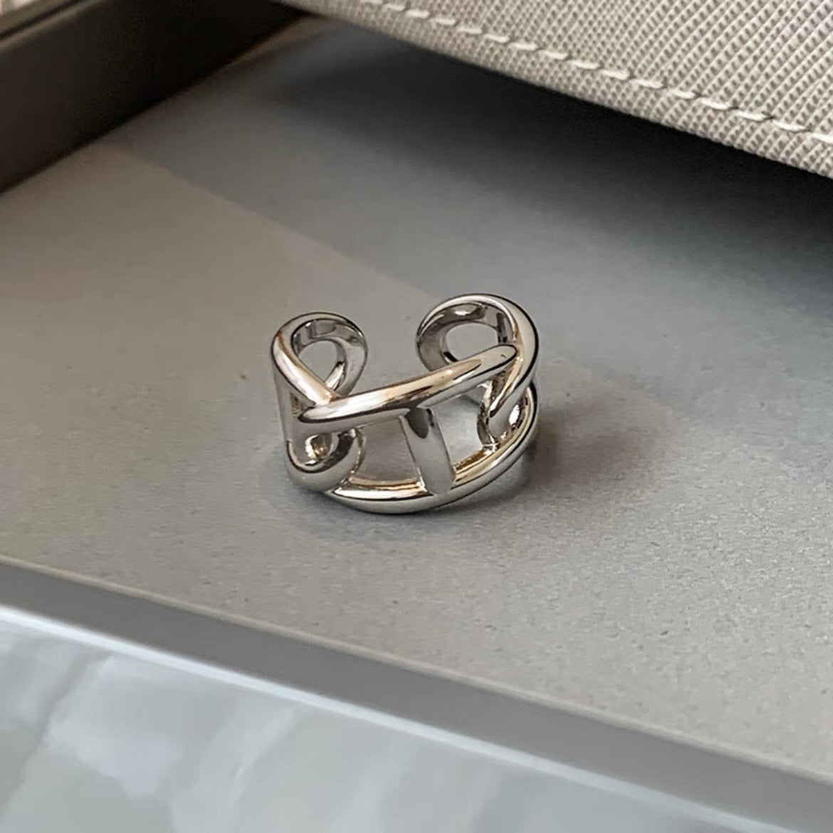 Wholesale Copper Plated 18K Gold Exaggerated Polished Geometric Open Rings ACC-RS-Miye001