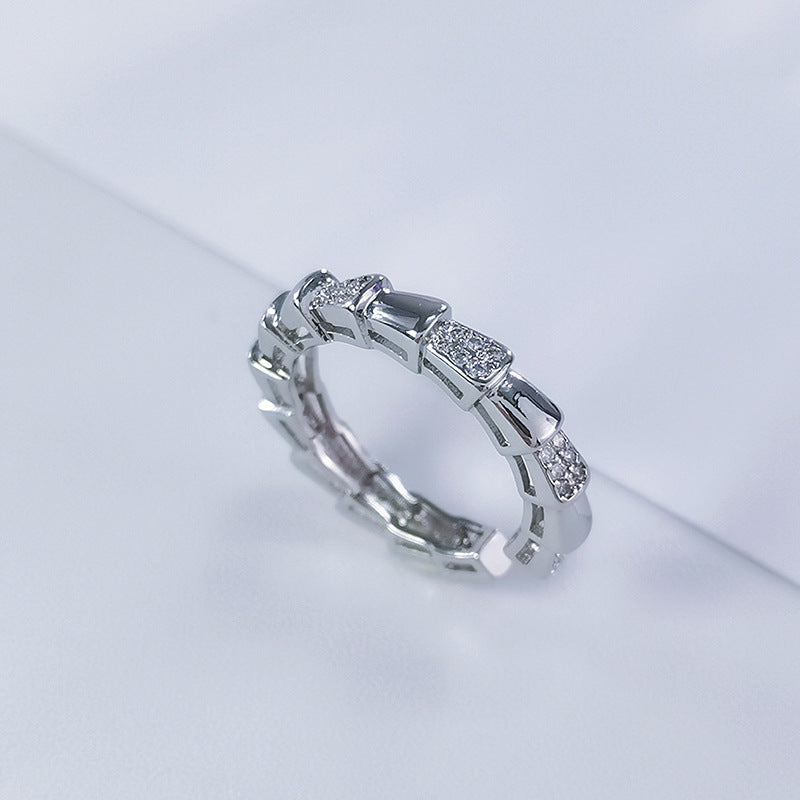 Wholesale Snake Bone Design Open Ring Gold Plated Copper with Crystal Accents Fashion Jewelry Gift