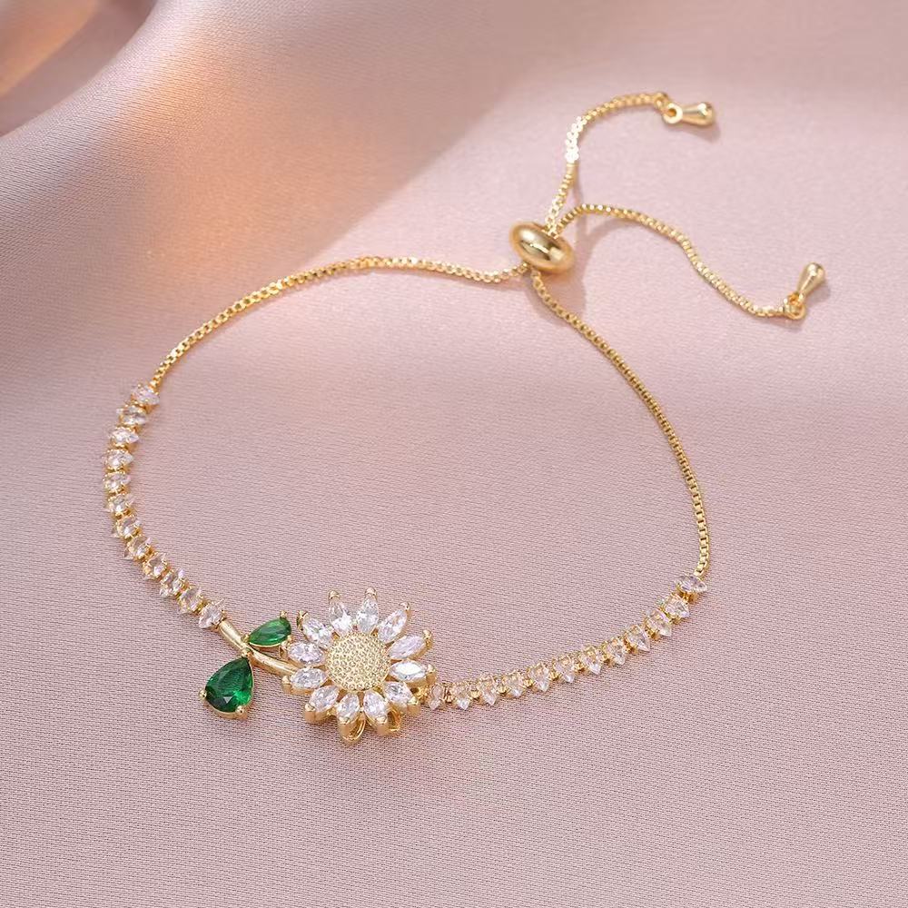 Wholesale Necklace  Diamond-encrusted Sunflower  Ring Rotatable Clavicle Chain Jewelry