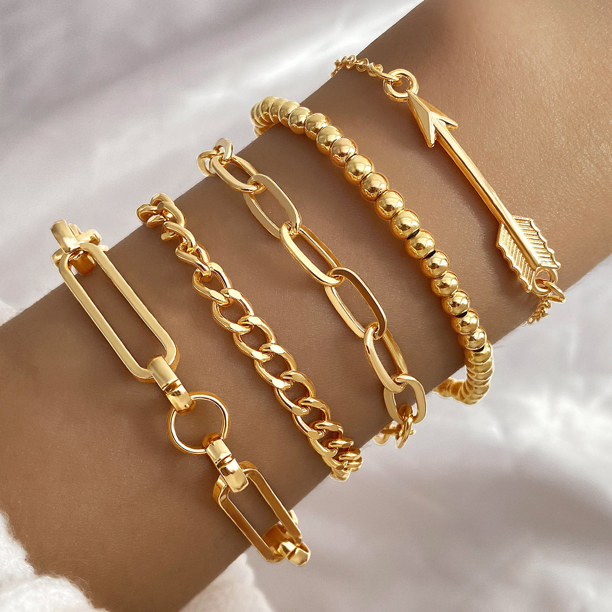 Wholesale  alloy love knot bracelet suit creative peach heart love geometric bracelet