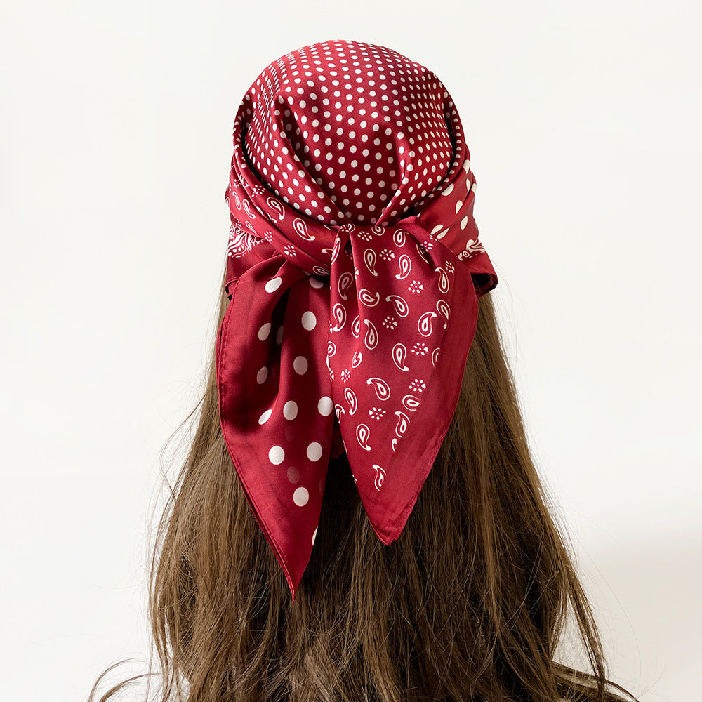 Wholesale Black and White Cashew Flower Silk  Scarf