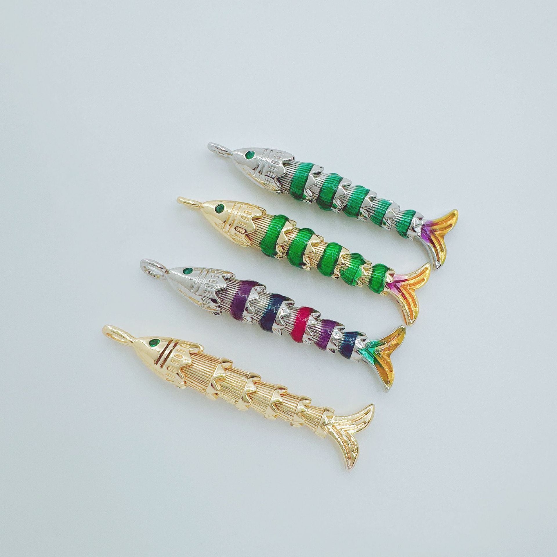 Wholesale Copper Gold-Plated Goldfish Koi Pendant Necklace Marine Life Theme Jewelry Accessory for Boutique Resale