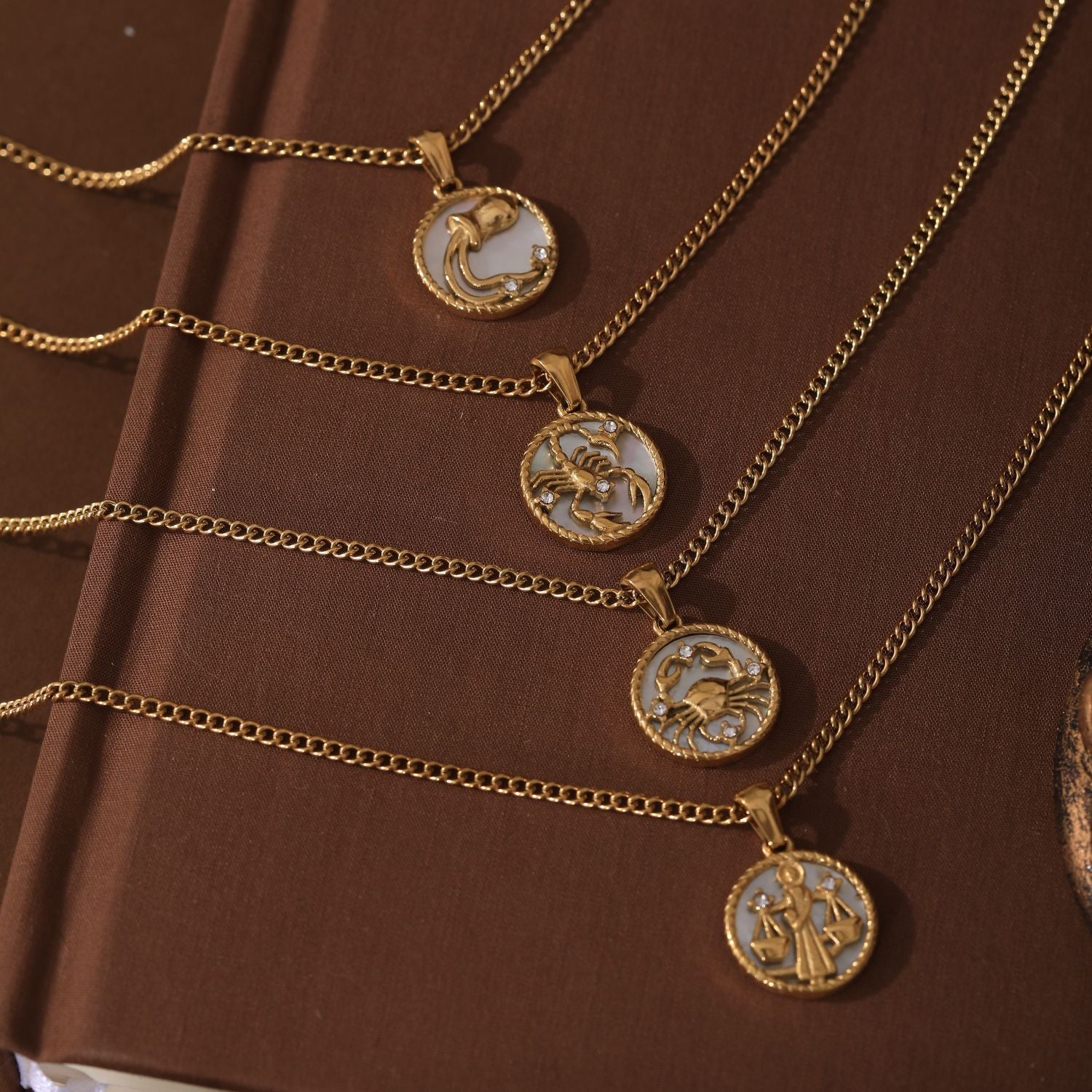 Wholesale Stainless steel 12 contion electroplated 18K gold necklace