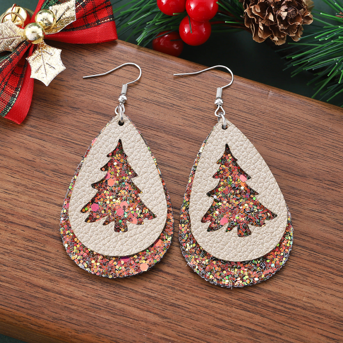 Wholesale Christmas hollow Christmas tree sequins PU water drop pendant earrings multi-layer leather earrings gift
