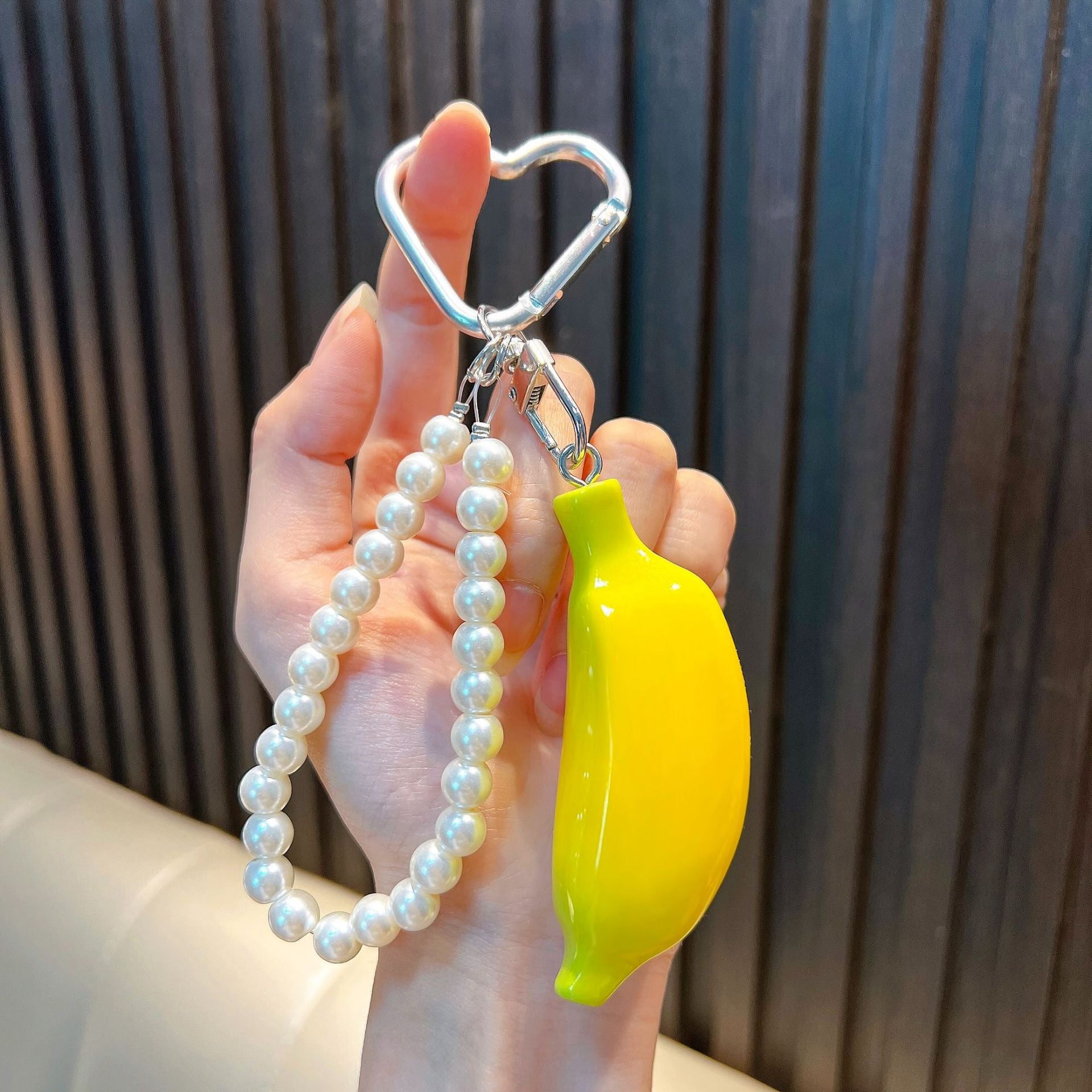 Wholesale Trendy Resin Bead Keychain Keyring Charm for Car Key Bag Decor