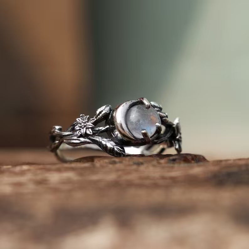 Wholesale  Retro Flower Vine Crescent Ring Moonstone High-End Old Money Style